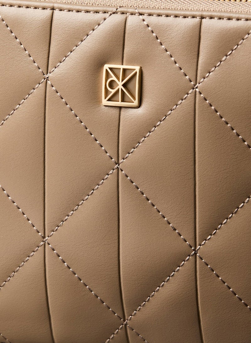 CALVIN KLEIN Quilted Emblem Logo Double Zip Camera Bag - Image 4